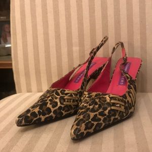 Super cute leopard sling-back heels